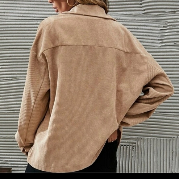 Khaki Oversized Jacket - Picture 6 of 7
